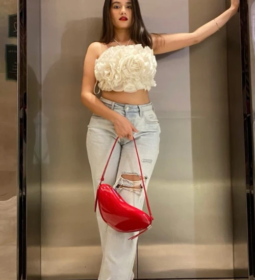 Jiya Housewife Escort Patel Nagar Delhi